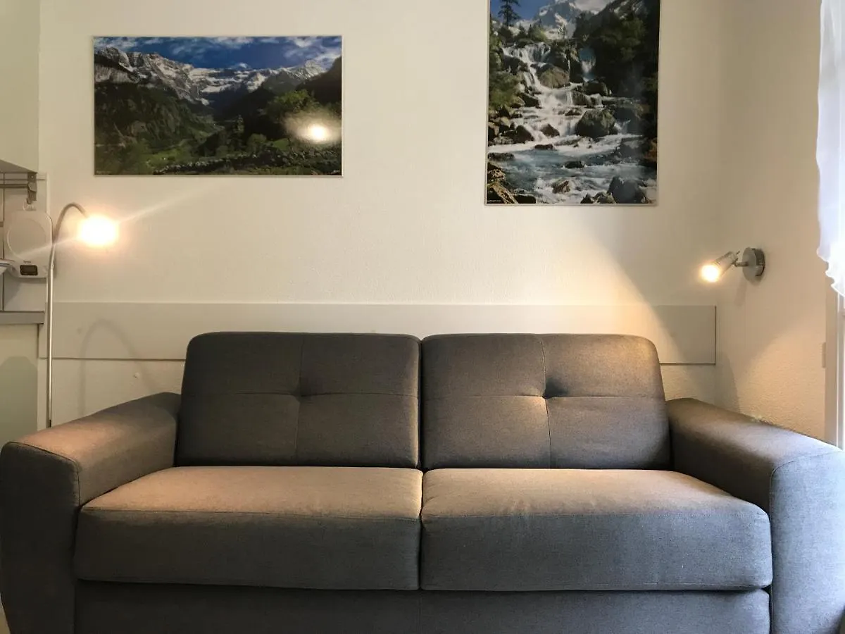 T2 +Alcove, Recent 4/5 Pers. Parking. Balcon. Wifi Apartment Cauterets 0*,  France