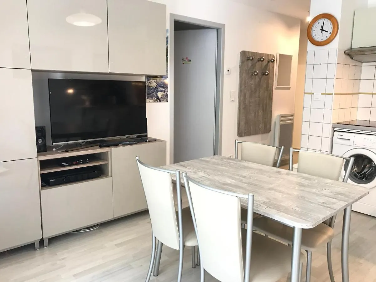 T2 +Alcove, Recent 4/5 Pers. Parking. Balcon. Wifi Apartment Cauterets